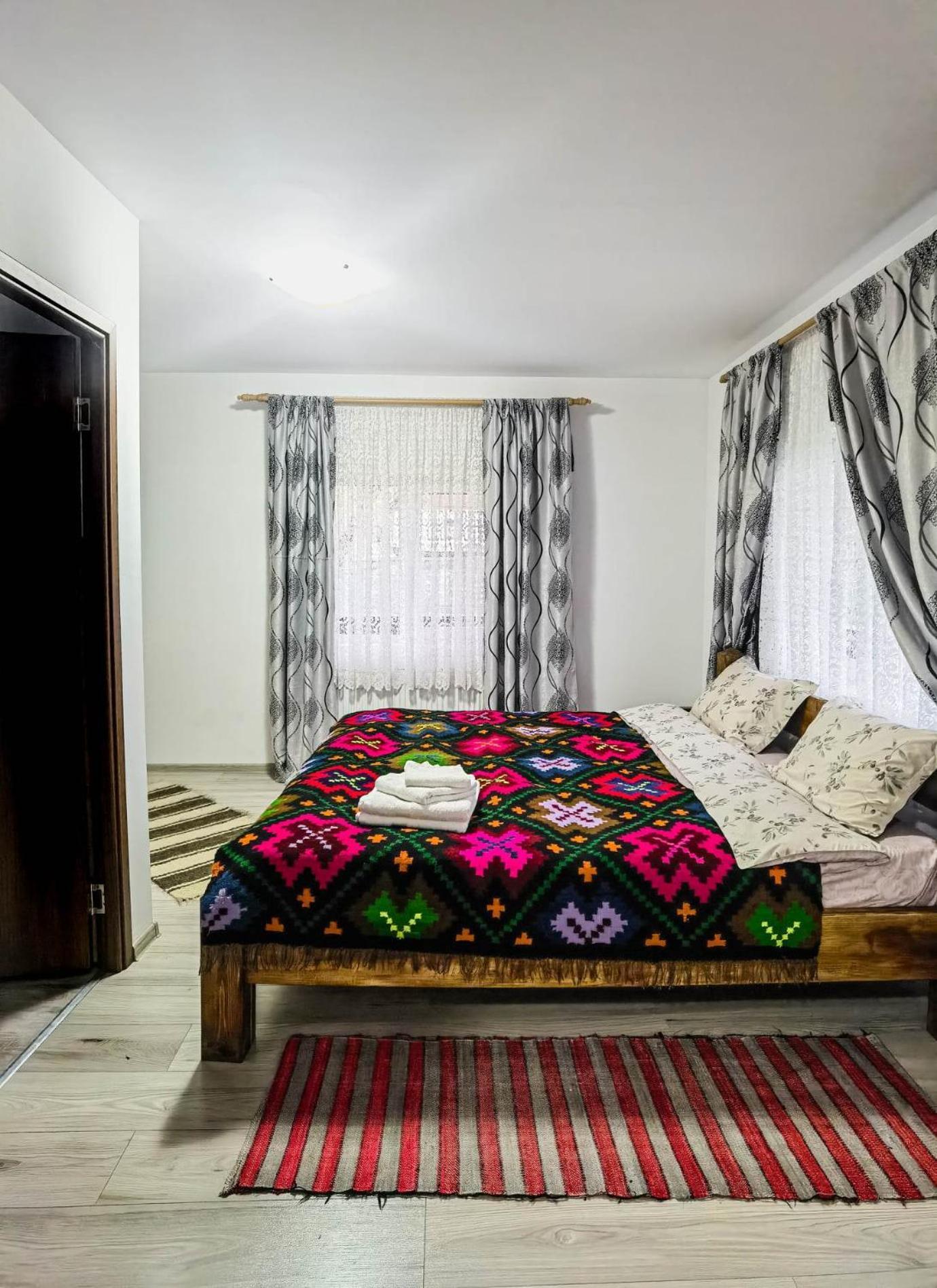 Casa Traditionala Borşa Værelse billede